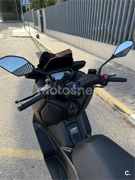 Yamaha XMAX 125 – Vista 4