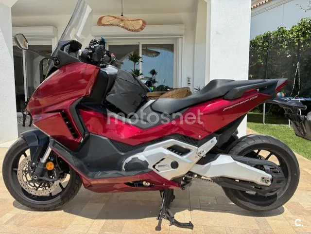 Honda Forza 750 – Vista 4