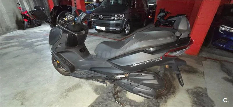 SYM Joymax 300 – Vista 3