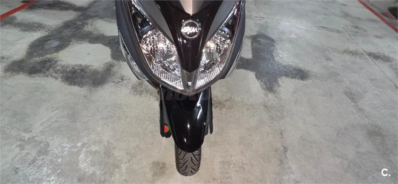 SYM Joymax 300 – Vista 5