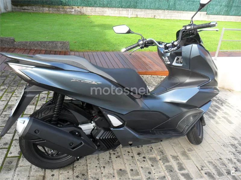 Honda PCX 125 – Vista 3