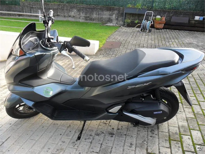 Honda PCX 125 – Vista 4