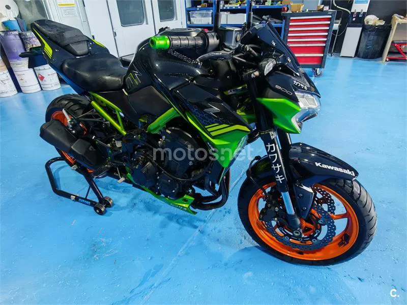 Kawasaki Z900 - Vista 13