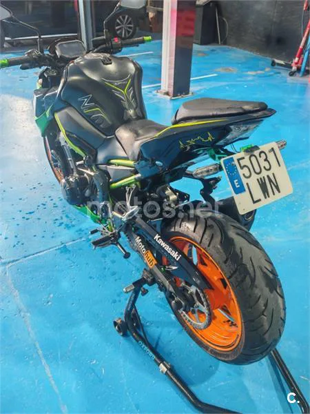 Kawasaki Z900 - Vista 5