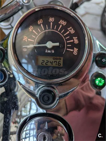 Suzuki Intruder 250 – Vista 2
