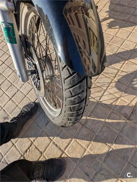 Suzuki Intruder 250 – Vista 4