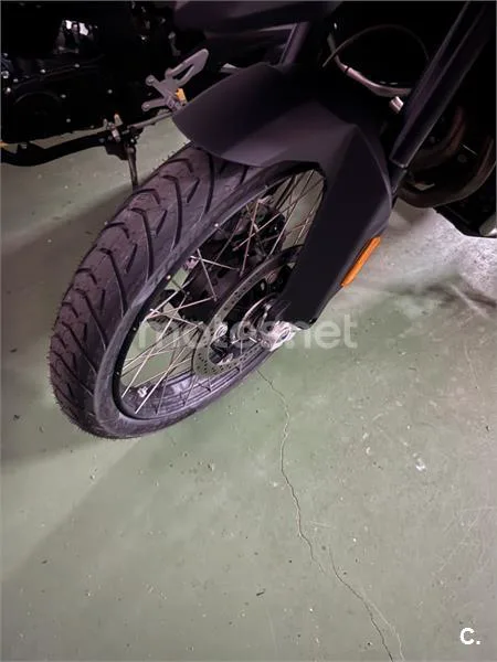 BMW F 850 – Vista 3