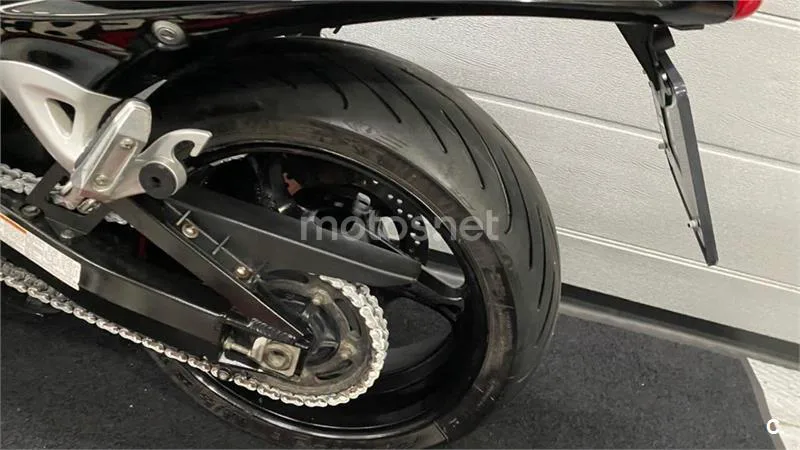 Suzuki Hayabusa – Vista 14