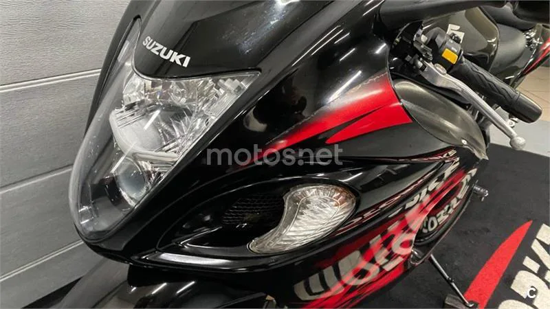 Suzuki Hayabusa – Vista 9