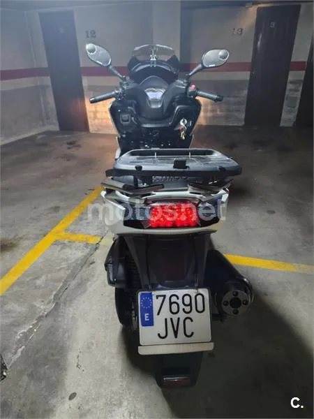Kymco K-XCT 125i – Vista 3