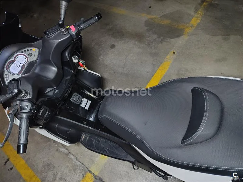 Kymco K-XCT 125i – Vista 5