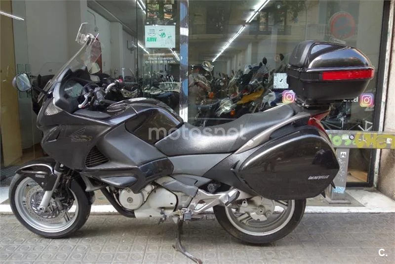 Honda NT 700 Deauville – Vista 3