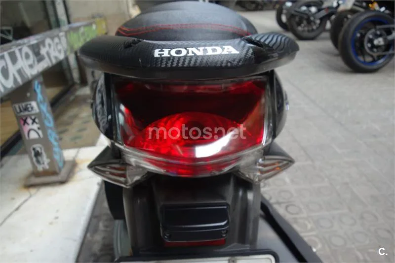 Honda PCX 125 – Vista 4