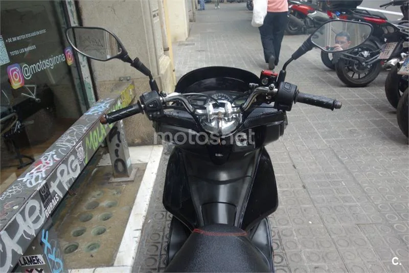 Honda PCX 125 – Vista 5