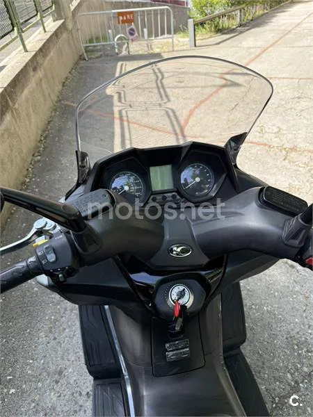 Kymco Super Dink 350 – Vista 9