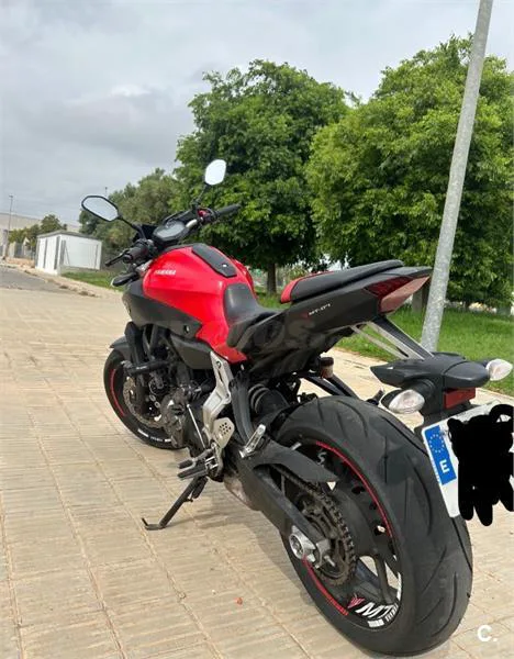 Yamaha MT-09 – Vista 6