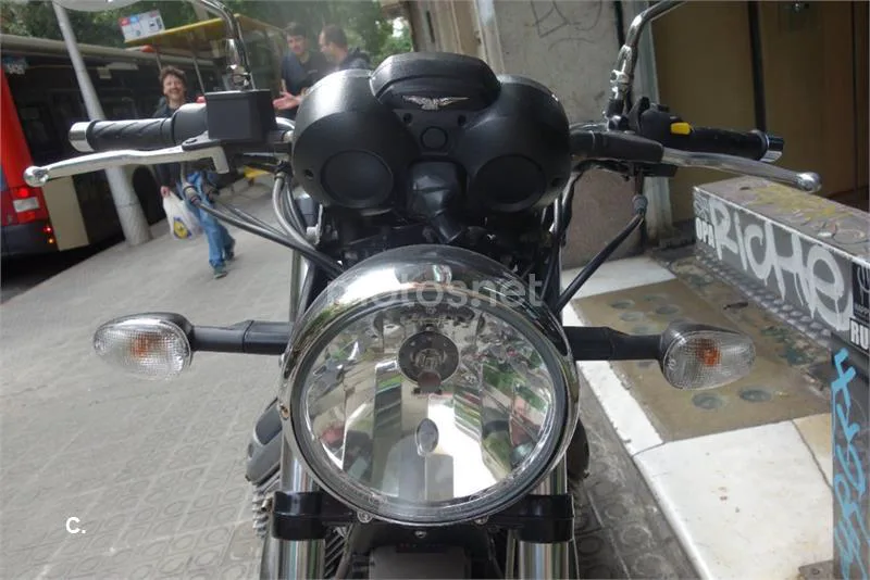 Moto Guzzi V7 Classic – Vista 12