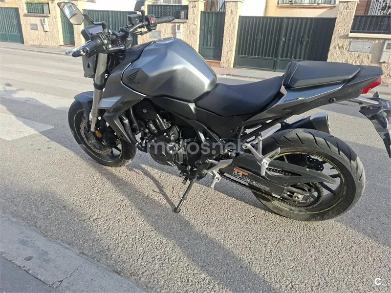 Honda CB 750 – Vista 2