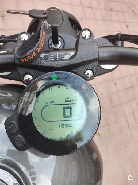 Keeway V 302 C – Vista 5