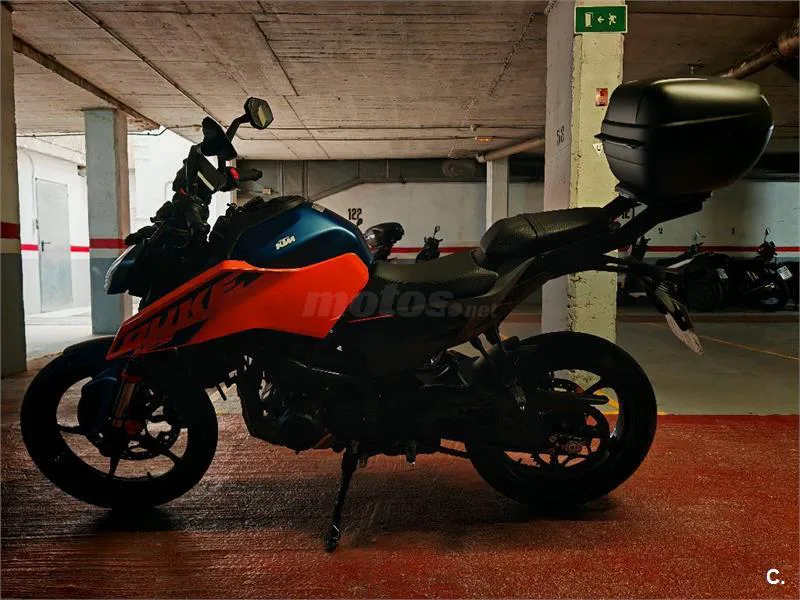 KTM 125 – Vista 8
