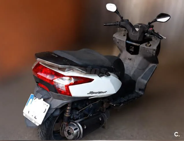 Kymco Super Dink 125i – Vista 3