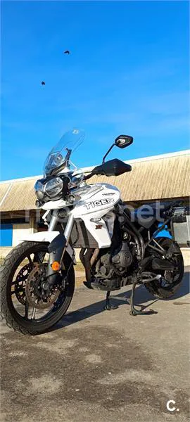 Triumph Tiger 800 XRT – Vista 2