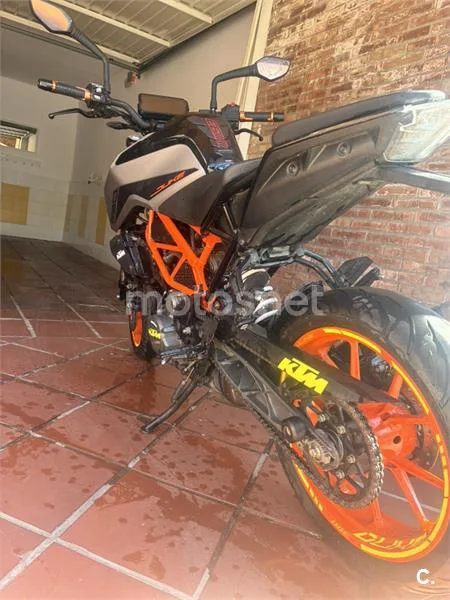 KTM 390 – Vista 3