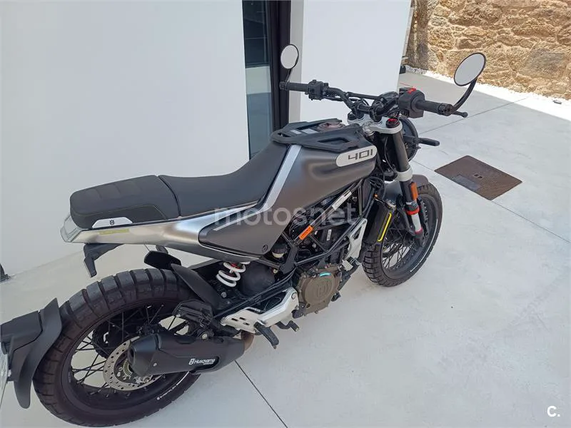 Husqvarna Svartpilen 401 – Vista 2