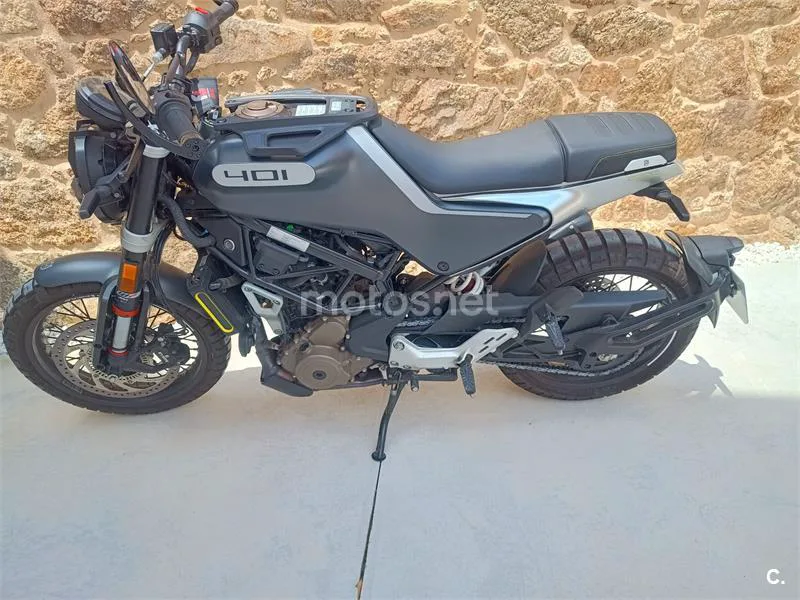 Husqvarna Svartpilen 401 – Vista 3