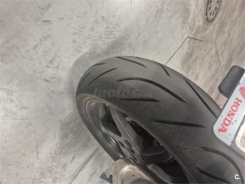 Honda VFR 800 FI – Vista 4