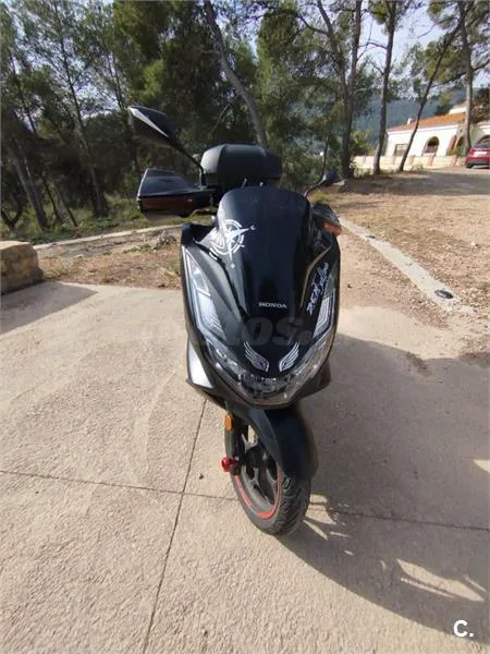 Honda PCX 125 – Vista 3