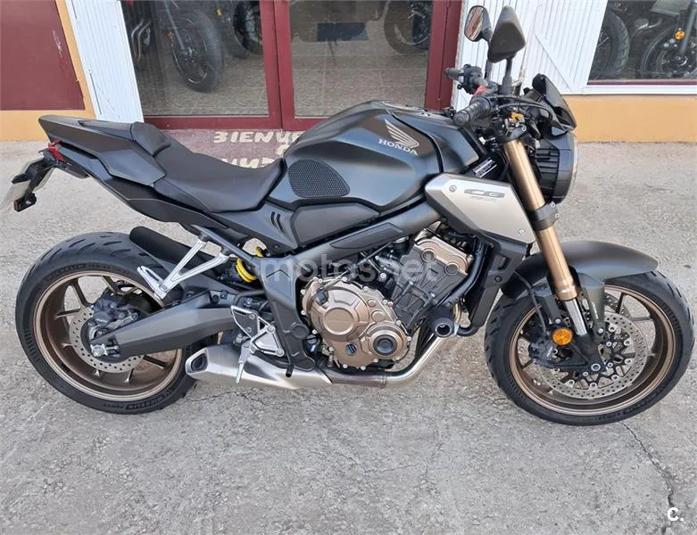 Kawasaki Z650 – Vista 11