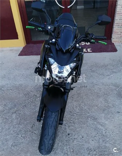 Kawasaki Z650 – Vista 3