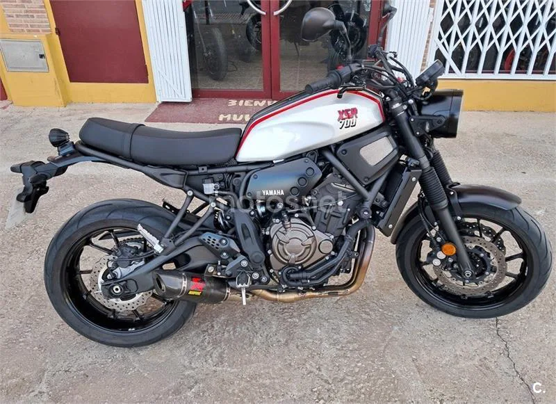 Kawasaki Z650 – Vista 10