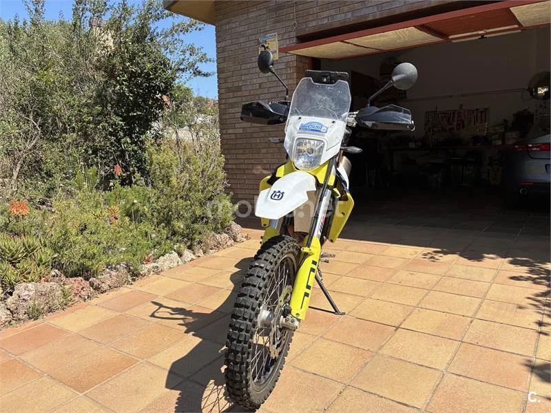 Husqvarna 701 Enduro - Vista 5