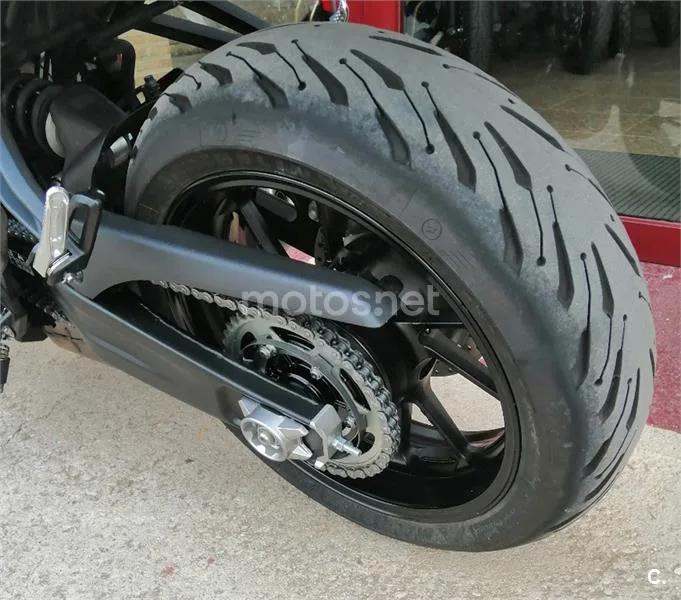 Yamaha MT-07 – Vista 14