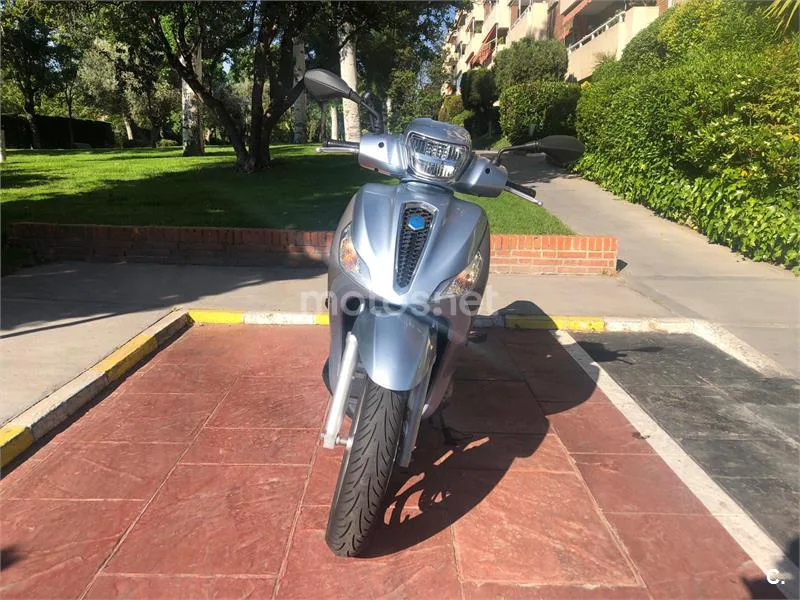 Piaggio Medley – Vista 2