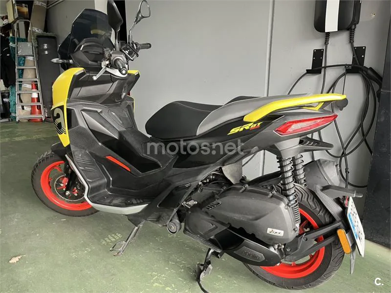 Aprilia SR GT 125 – Vista 3