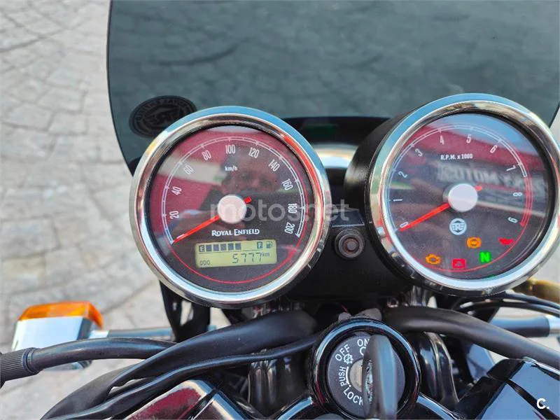 Royal Enfield Continental GT 650 – Vista 12