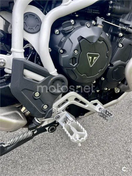 Triumph Tiger 900 – Vista 7