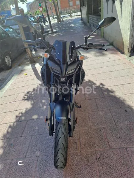 Yamaha MT-125 – Vista 2