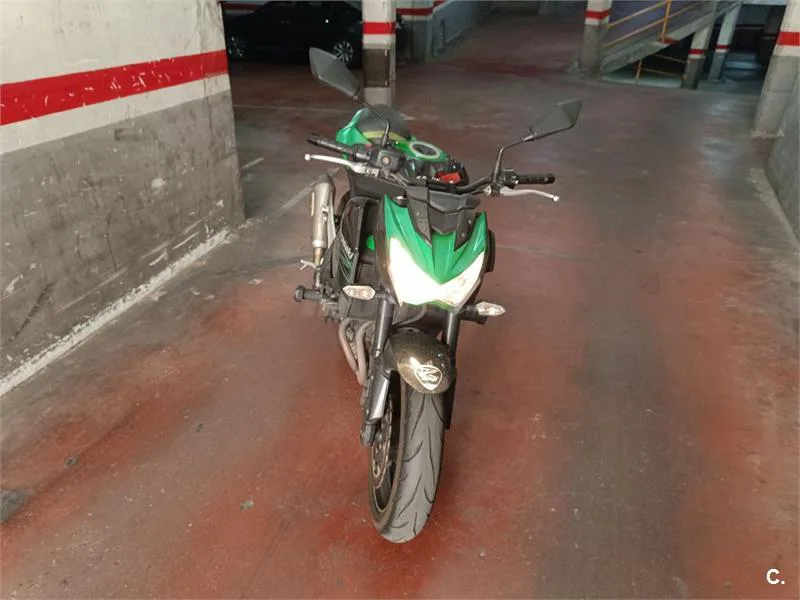 Kawasaki Z 800 – Vista 3