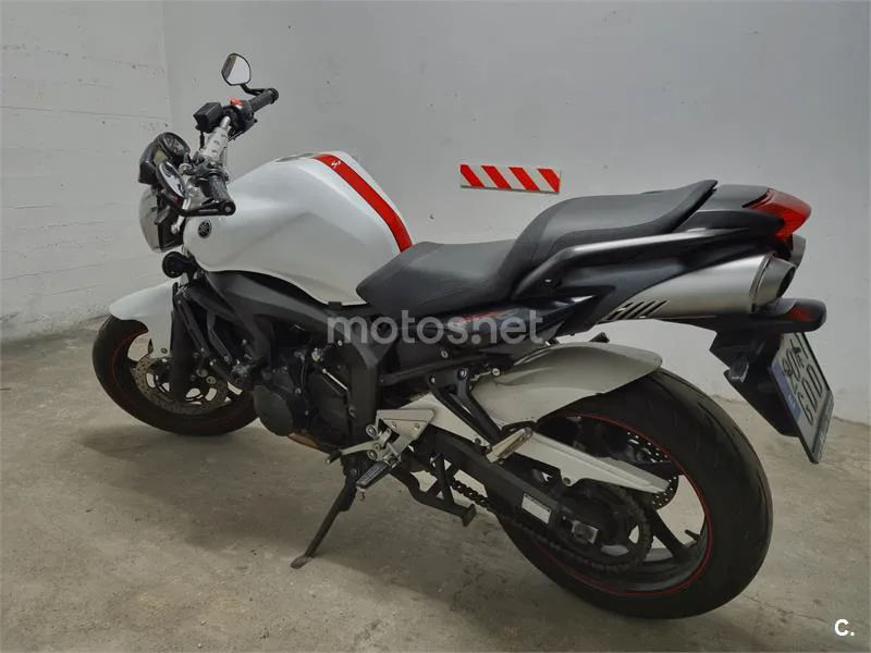 Yamaha FZ6 N S2 – Vista 2