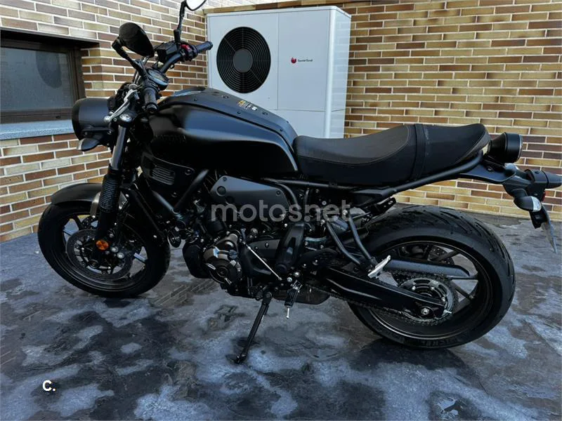 Yamaha XSR 700 – Vista 4