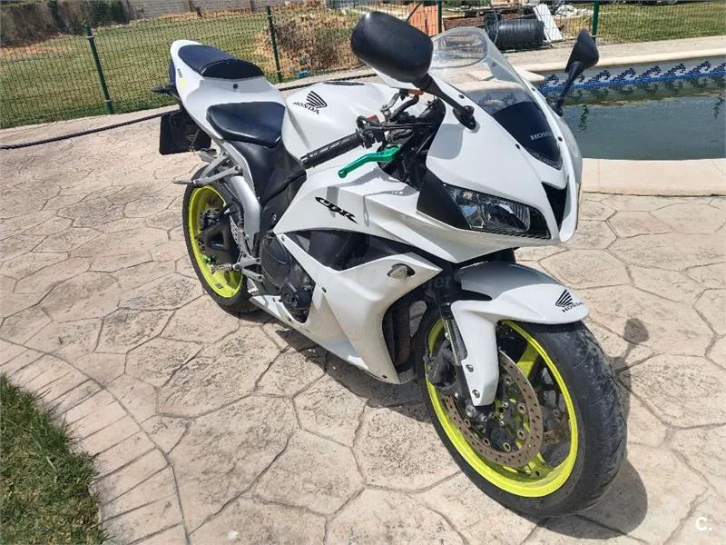 Honda CBR600RR - Vista 5