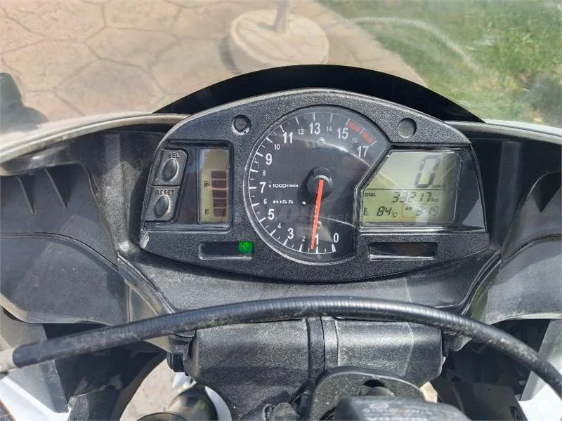 Honda CBR600RR - Vista 6