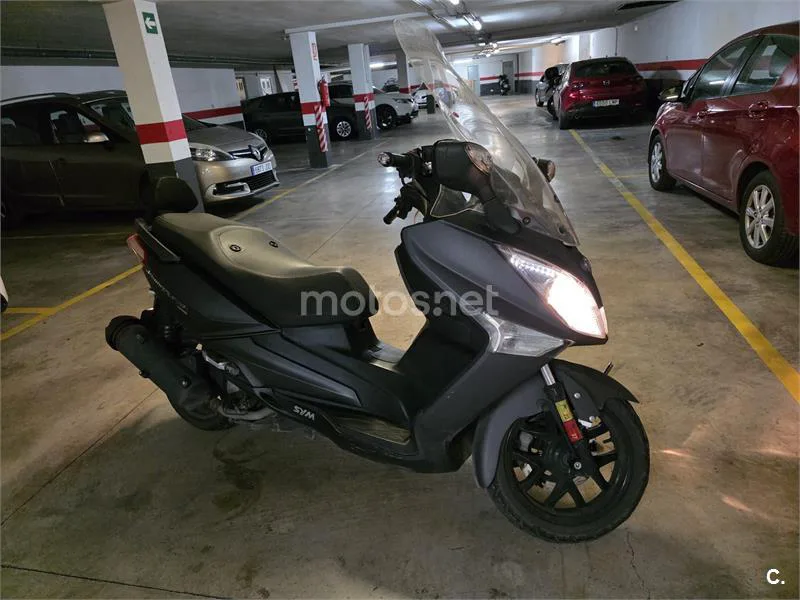 SYM Joymax 300 – Vista 8