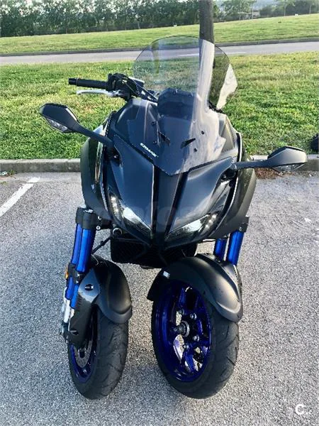 Yamaha Niken – Vista 2