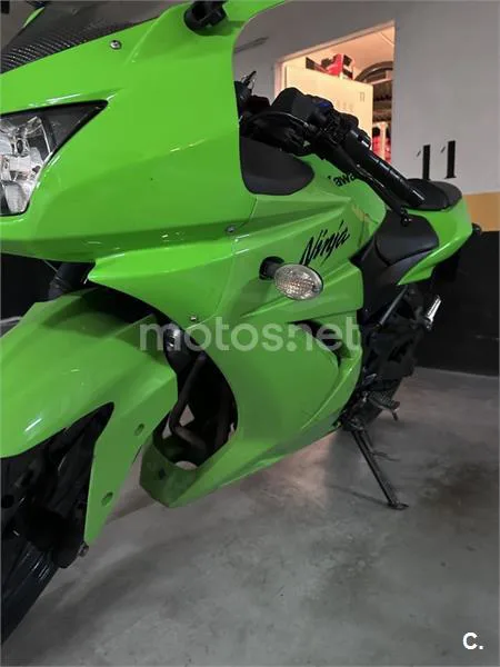 Kawasaki Ninja 250 R – Vista 8