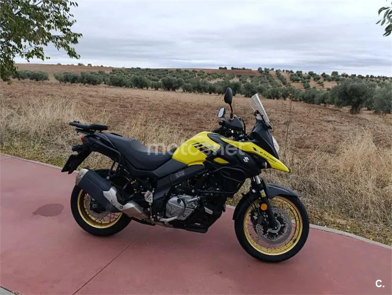 Suzuki V-Strom 650 XT – Vista 2